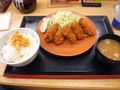 かつや カキフライ定食(924円)