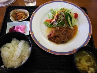 12月18日 昼食 ハンバーグ定食 650円